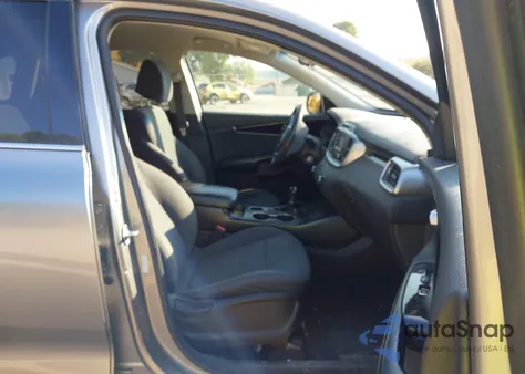 2017 Kia Sorento 2.4L Lx z USA, uszkodzony, nr VIN 5XYPG4A30HG268918